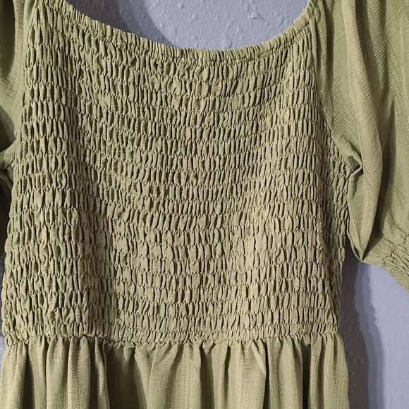 Olive green midi-length dress - Picture 4 of 6